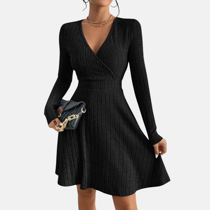 Mistrève | Robe Pull Femme Col V – Coupe Près du Corps & Maille Douce pour Automne-Hiver