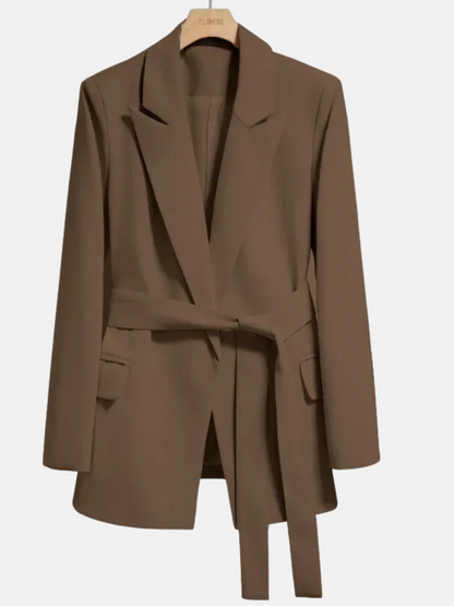 Mistrève | Blazer Élégant Femme avec Ceinture – Modernité & Élégance Assurée