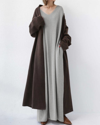 Robe longue oversize en maille à col en V