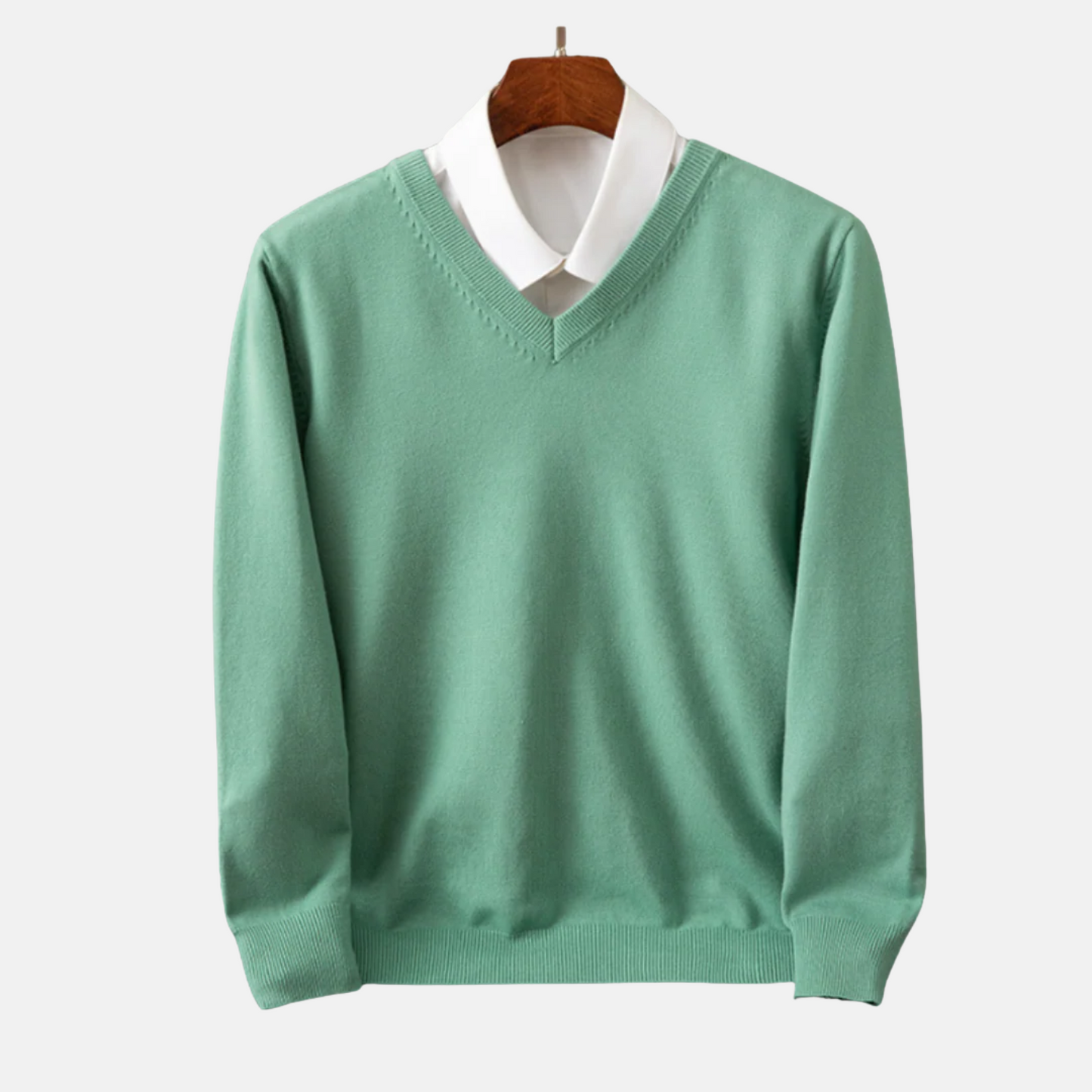 Mistrève | Pull Col V Homme – Douceur Intemporelle et Élégance Moderne