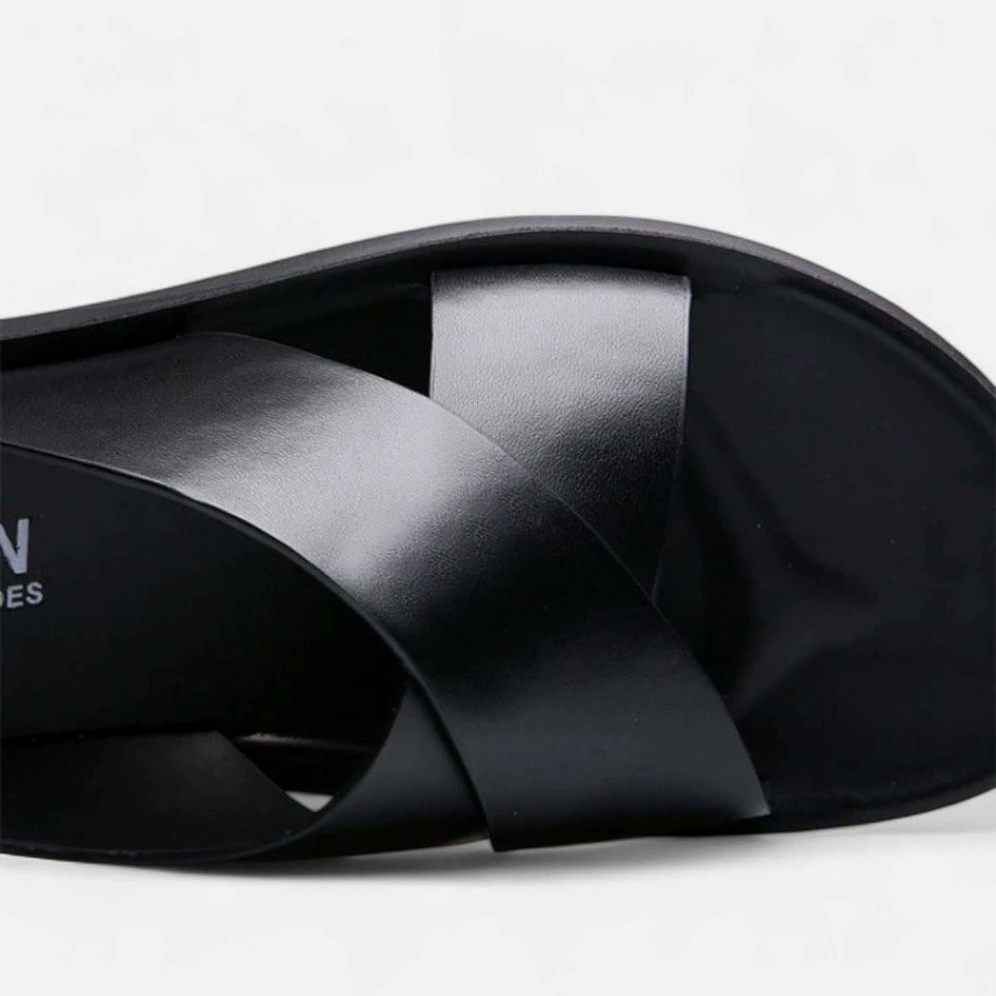 Mistrève | Sandales en Cuir Véritable pour Homme – Élégance Intérieure, Confort Silencieux